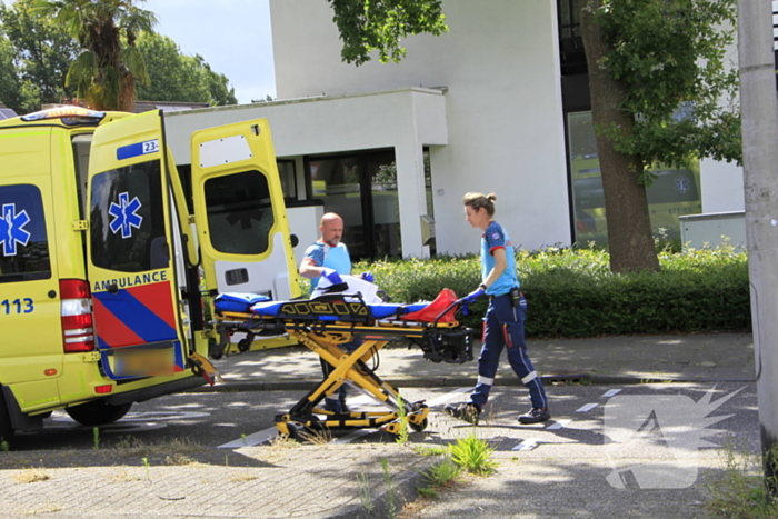 Fietser aangereden op rotonde