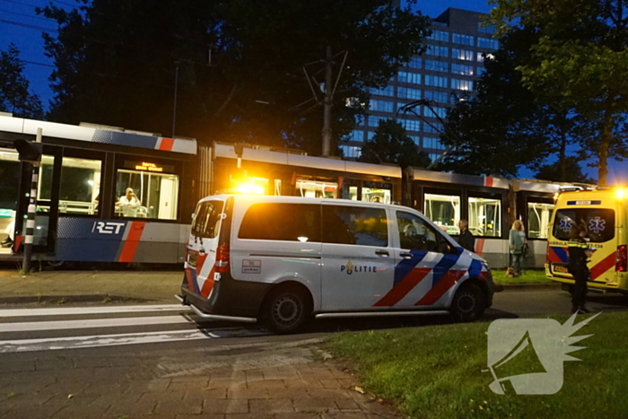 Opzittenden scooter gewond bij botsing met tram