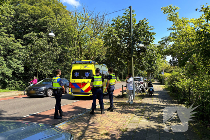 Scooterrijder gaat onderuit met deelscooter