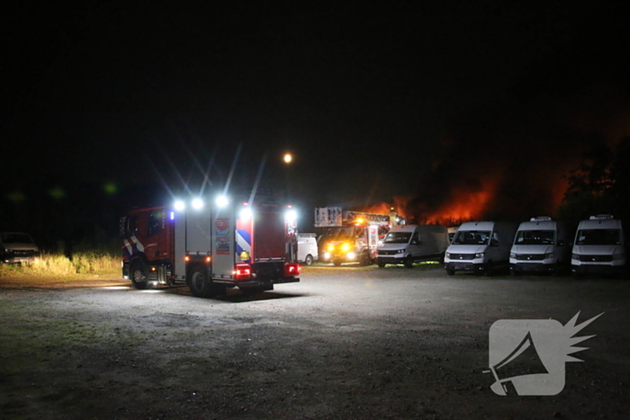 Schuur verwoest door uitslaande brand