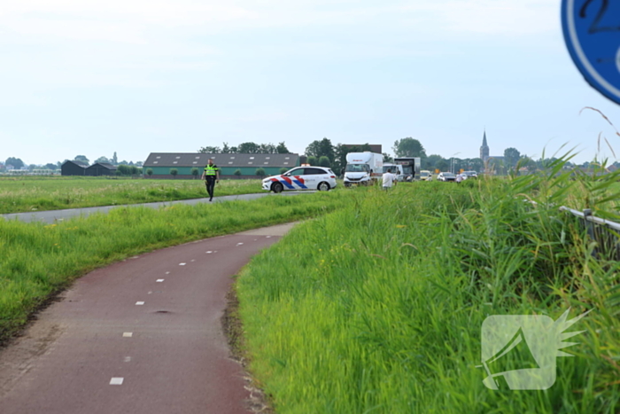 Racefietser en auto betrokken bij aanrijding