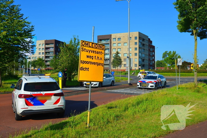 Fietser zwaargewond bij aanrijding met auto