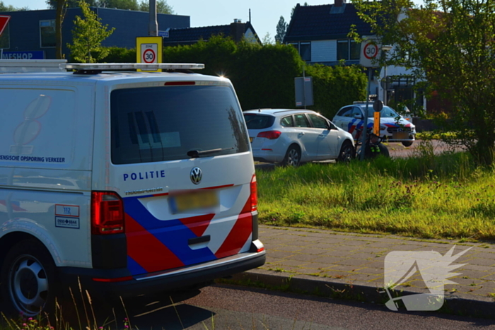 Fietser zwaargewond bij aanrijding met auto