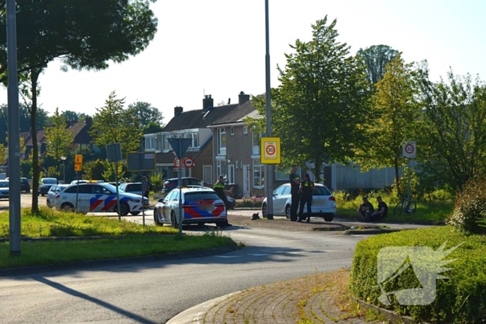 Fietser zwaargewond bij aanrijding met auto