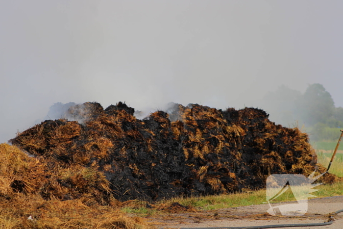 Brandweer ingezet voor brandend geperst hooi