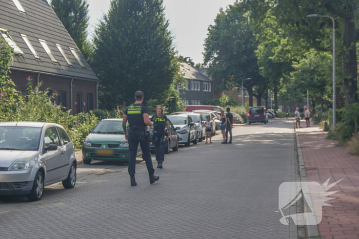 Fietser rijdt tegen openslaande autodeur