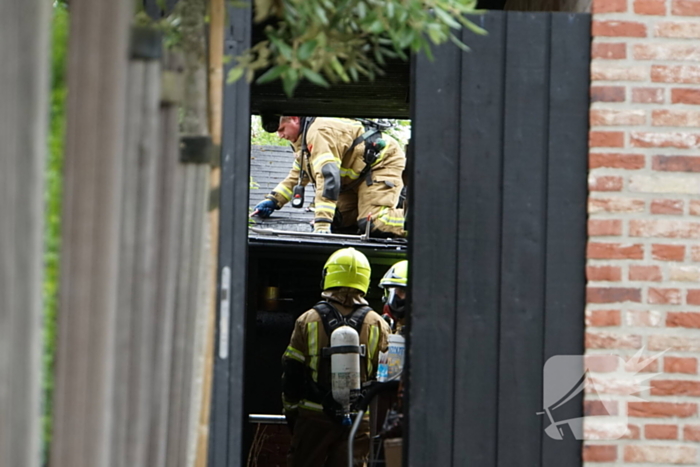 Buren ontdekken brand en slaan alarm