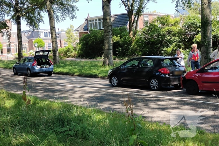 Drie voertuigen betrokken bij kop-staartbotsing