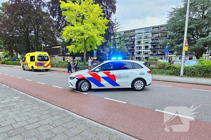 Persoon op driewieler ten val