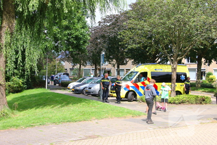 Hulpdiensten ingezet voor steppen naast sloot