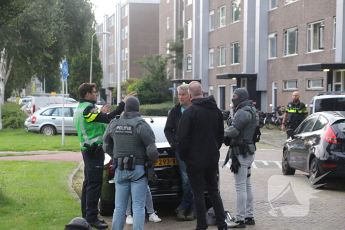 Grote politieinzet bij appartementencomplex