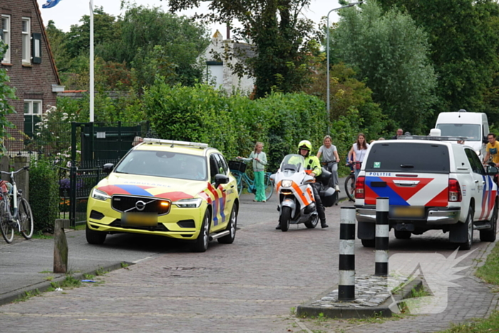 Quadbestuurder rijdt tegen paal en raakt gewond