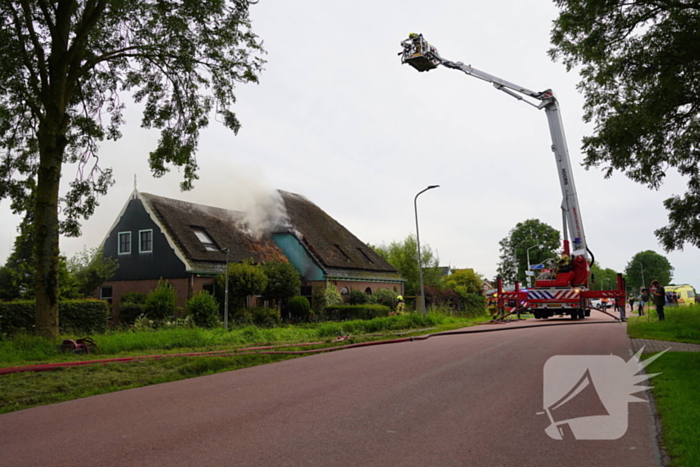 Stolpboerderij verwoest door uitslaande brand