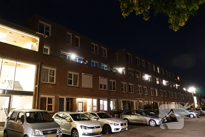 Explosie bij voordeur appartement