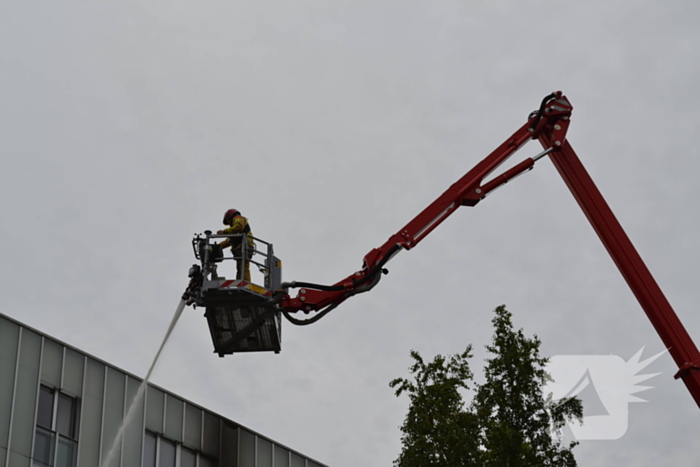 Brand op balkon snel onder controle