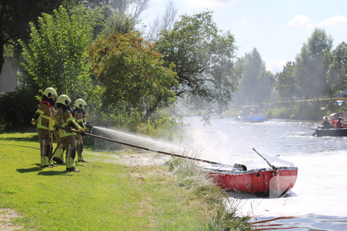 Opnieuw brand bij pleziervaartuig