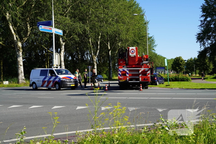 Gewonde na botsing met brandweervoertuig op weg naar reanimatie