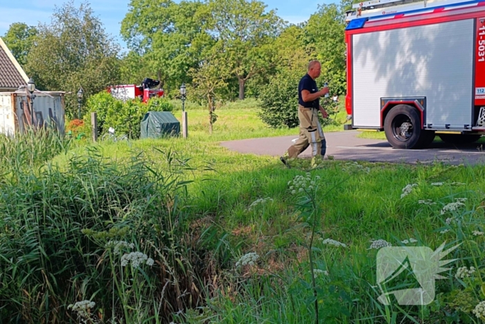 Brandweer ingezet voor paard in sloot