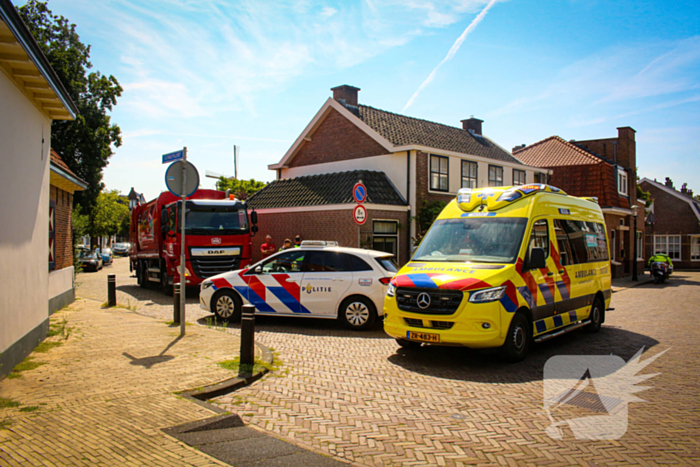 Voetganger aangereden door vuilniswagen