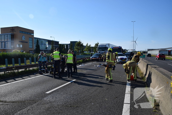 Bestuurder gewond bij eenzijdige aanrijding