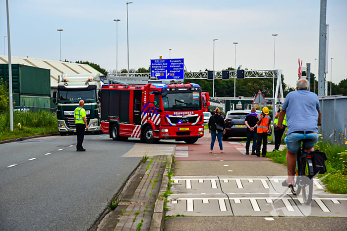 Veel rookontwikkeling bij grote brand bij Reachtracker