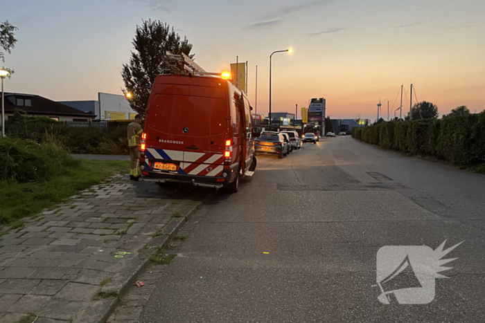 Duikers van de brandweer vinden verloren telefoon van agenten