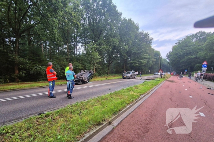 Veel schade en persoon gevlucht na ongeval