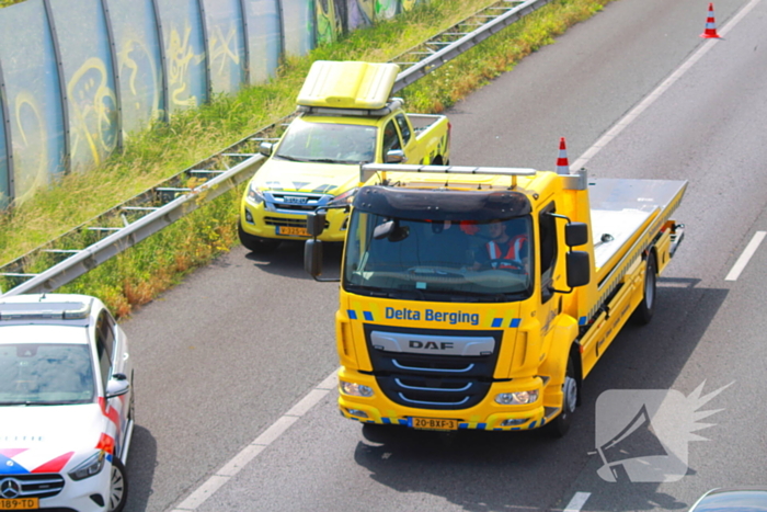 Ongeval tussen twee voertuigen op snelweg