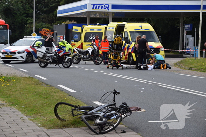 Traumateam ingezet na botsing tussen motorrijder en fietser