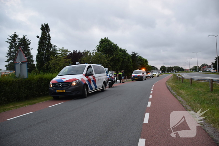 Twee fietsers komen met elkaar in botsing