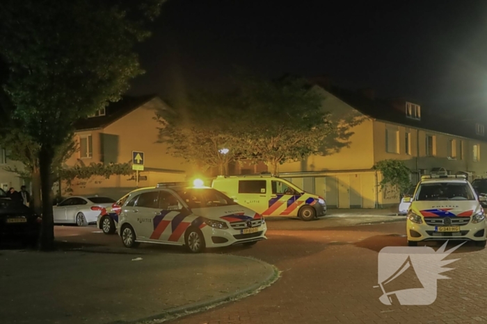 Gewonde bij steekincident in woning