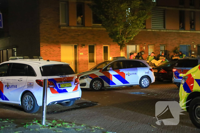 Gewonde bij steekincident in woning