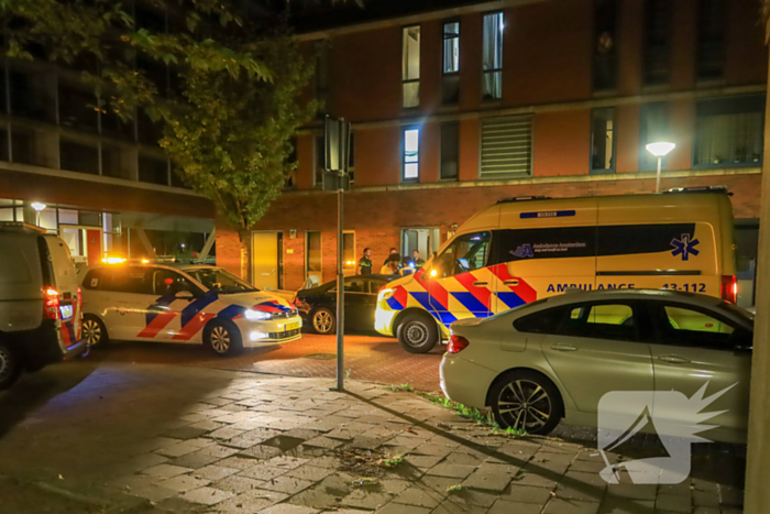 Gewonde bij steekincident in woning