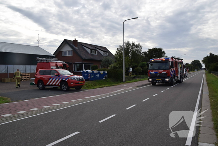 Brandweer haalt fietser uit sloot