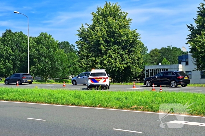 Twee voertuigen beschadigd na botsing