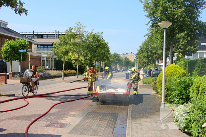 Brandweer ingezet voor brandende bouwcontainer