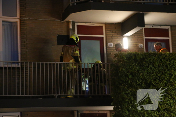 Brandweer ingezet voor uitslaande brand bij woning