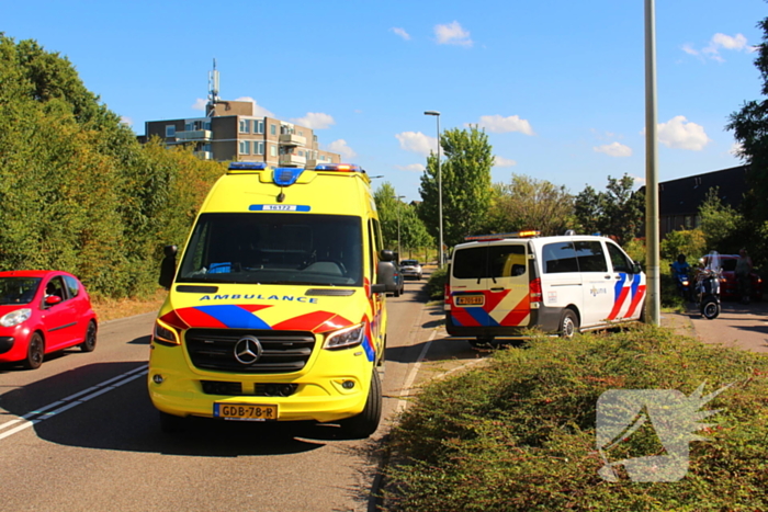 Fietser gewond bij ongeval met bestelbus