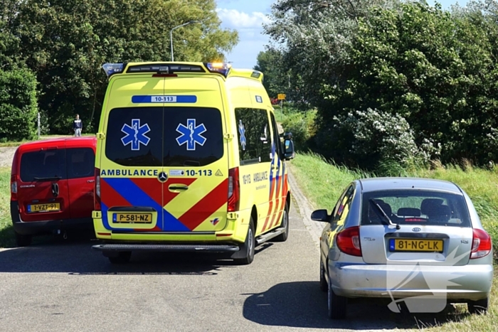 Fietser in botsing met automobilist, traumateam opgeroepen