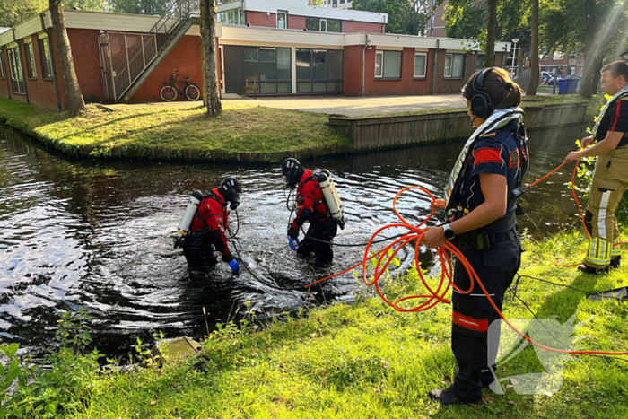 Hulpdiensten starten zoektocht in water naar vermist meisje