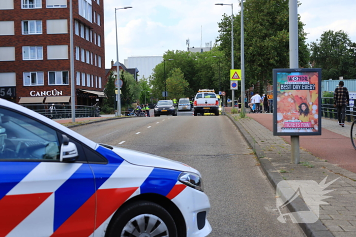 Traumateam ingezet voor dodelijk ongeval tussen GVB-bus en motorrijder