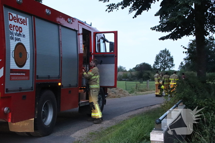 Brandweer ingezet voor broeiende stapel hooi