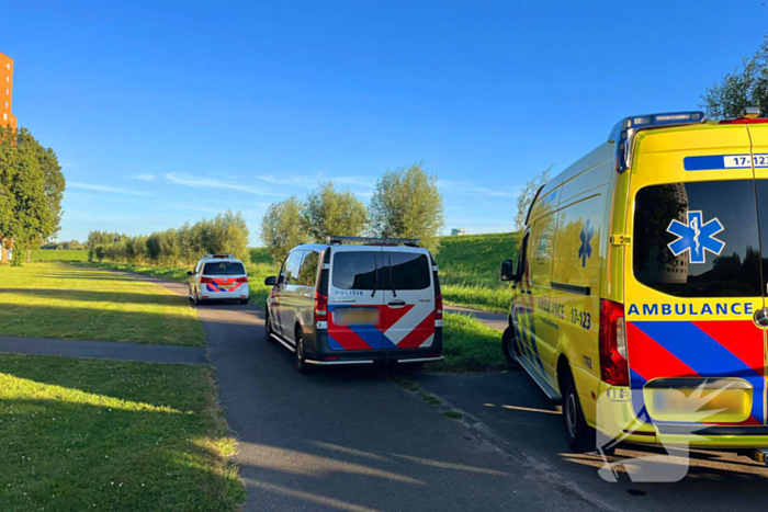 Persoon gewond na duik in Maas