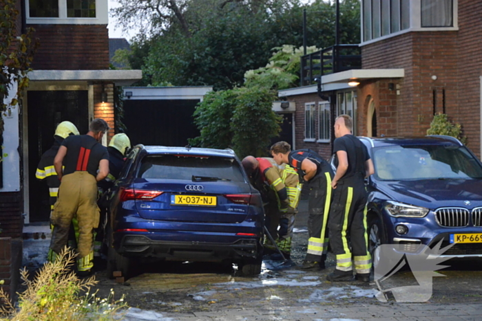 Elektrische auto van burgemeester in brand gestoken