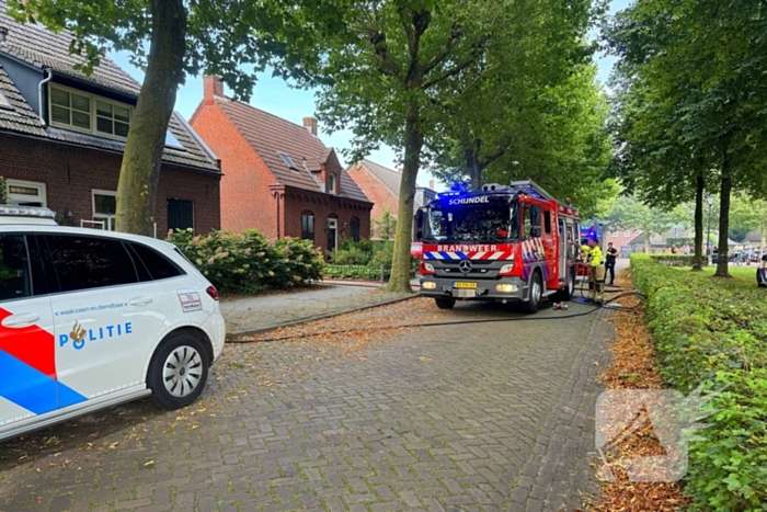 Veel rookontwikkeling bij brand in schuur