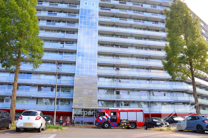 Opnieuw mensen uit lift gehaald, flatbewoners zijn tientallen storingen zat