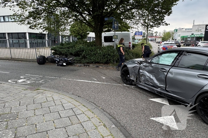 Motorrijder gewond na ongeval met personenauto