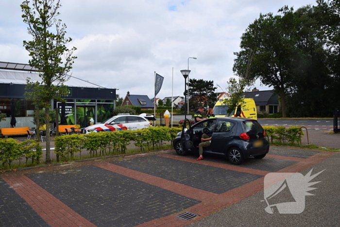 Persoon op fiets aangereden door personenauto