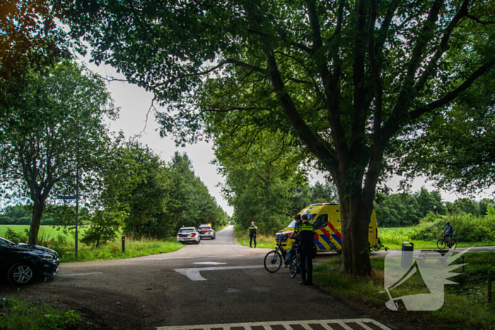 Twee elektrische fietsen met elkaar in botsing