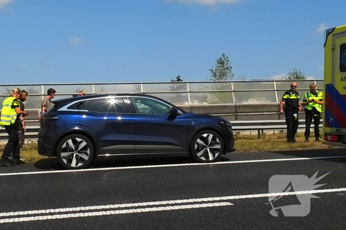 Rijstrook afgesloten door kop-staart aanrijding